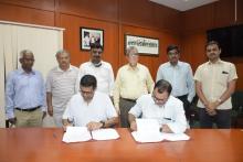 Signing of agreement by Mr. Joydeep Deb, AO, JNCASR and Mr. Prasant Sakhamuri, M.D, HHV
